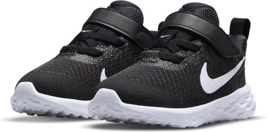 Nike Revolution 6 - maat 22- Sportschoenen Kids