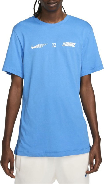 Nike Maat M Sportswear Standard Issue T-shirt Mannen