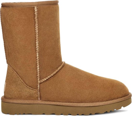 UGG Classic Short II maat 41 Dames Laarzen Camel DGM Outlet